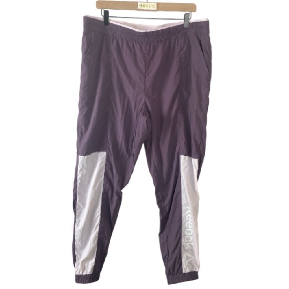 Reebok Purple and White Windbreaker Athletic Pants// XL